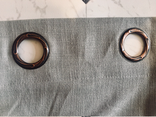 Plastic or metal grommets / eyelets top for custom made curtains